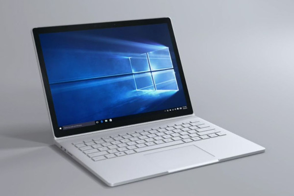 Microsoft lancia pubblicità per Microsoft Surface Book