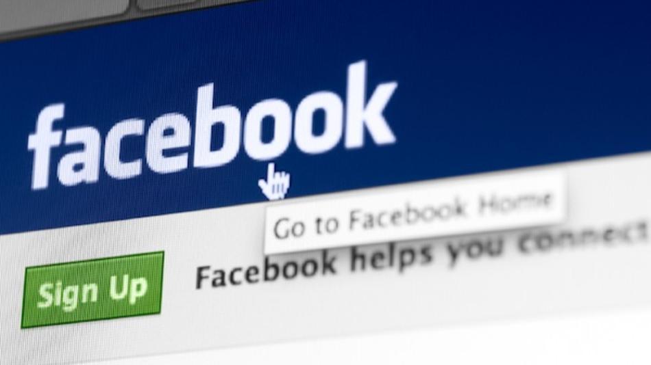 Facebook, avviati i primi test per commenti in tempo reale.