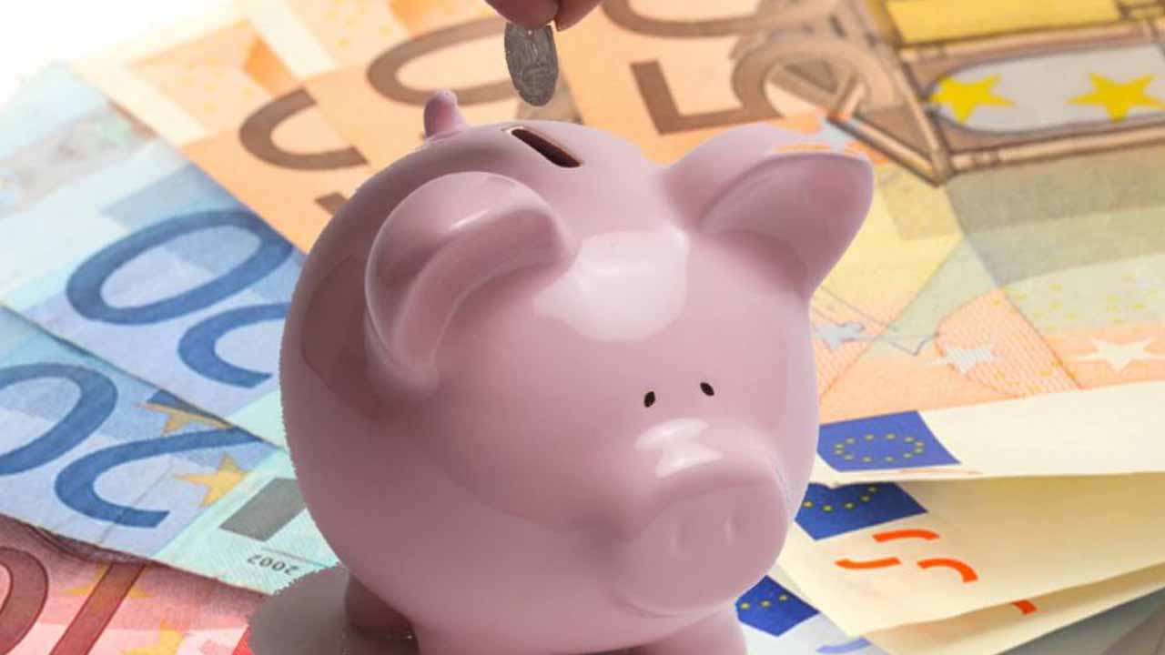 Checking accounts, compulsory withdrawals for everyone: it will be a blow to the desperate Italians who rob you of your savings