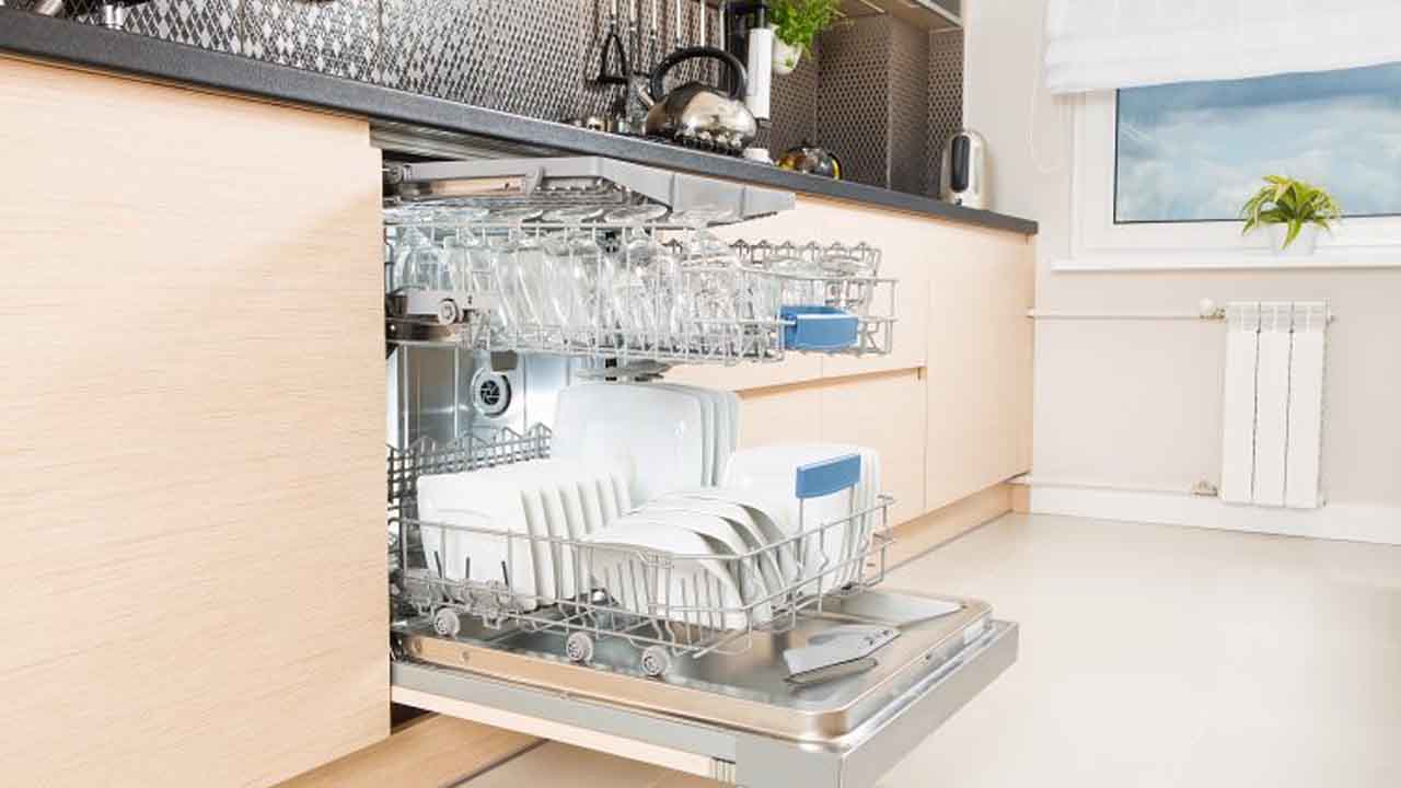 The dishwasher, you’ve always done the wrong thing: It makes you use more and lower your water bill