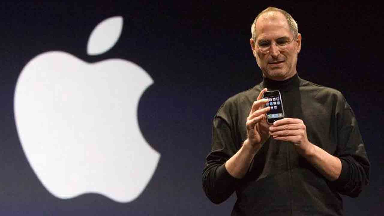 iPhone, Apple has found the solution to Steve Jobs’ obsession.  He was unsuccessful all his life