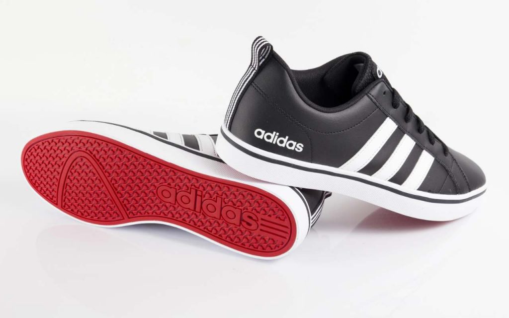 Sneakers Adidas - Fonte Depositphotos - themagazinetech.com